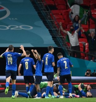 อ่าน ข่าว อิตาลี 2-1 ออสเตรีย