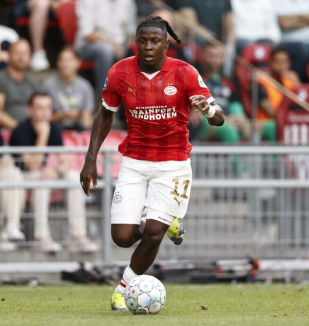 อ่าน ข่าว ผึ้งเล็ง บากาโยโก้ ปีกดาวโรจน์PSV