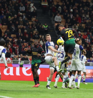 อ่าน ข่าว เอซี มิลาน 1-0 เอลลาส เวโรน่า