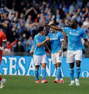 อ่าน ข่าว นาโปลี 2-1 ฟิออเรนติน่า