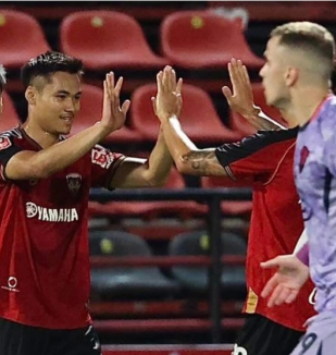 อ่าน ข่าว เมืองทอง ยูไนเต็ด 2-0 อุทัยธานี เอฟซี