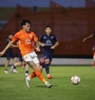 อ่าน ข่าว ราชบุรี มิตรผล เอฟซี 3-2 บุรีรัมย์ ยูไนเต็ด