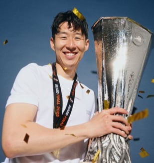 อ่าน ข่าว LAFCพรีเซนเทชั่นข้อเสนอทาบ ซน ไปMLS