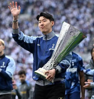 อ่าน ข่าว LAFCเตรียมซิว ซน ไปMLS