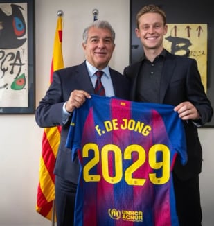 อ่าน ข่าว บาร์ซ่ายืดสัญญาเดอ ยอง ยาวยันปี2029